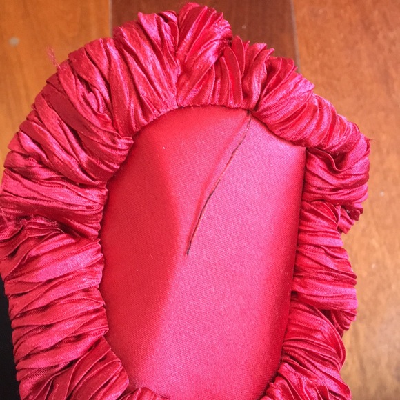 Pleated satin purse with rhinestone embellishments - Picture 5 of 6